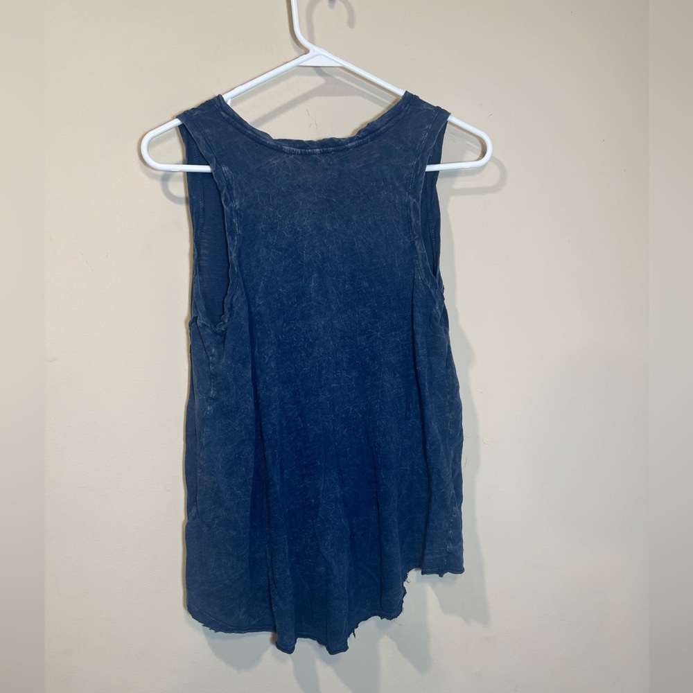 Universal Thread Tank Top - Picture 4 of 4